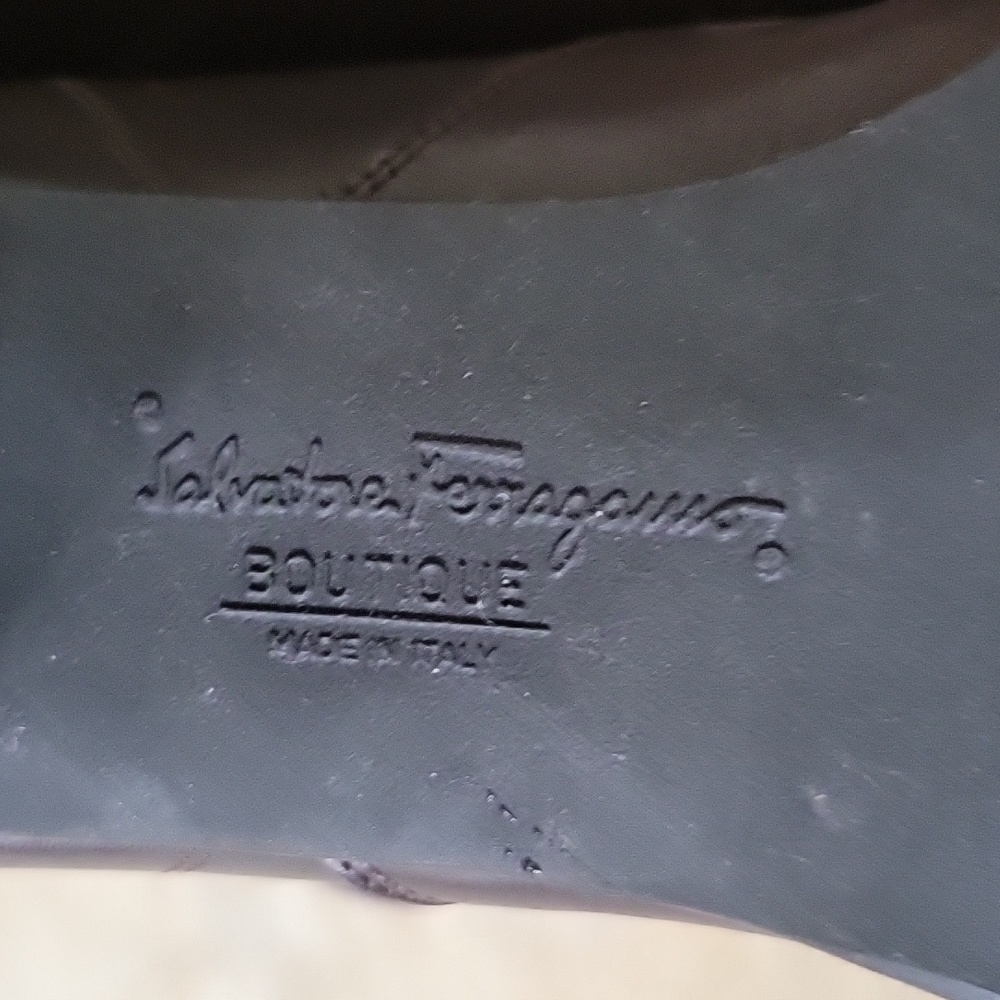 Salvatore Ferragamo Boutique Brown Leather Gancini Boots 7.5 B AS IS - Picture 12 of 15